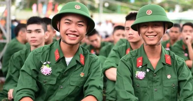 Hình ảnh minh họa: Người lính trẻ trong giờ phút nghỉ phép (Nguồn: Internet)