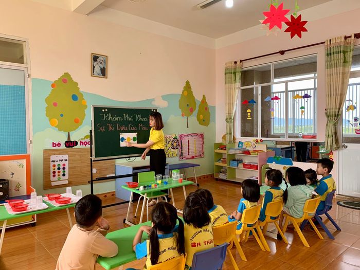 Không gian xanh mát tại Trường Mầm Non Bá Thiên