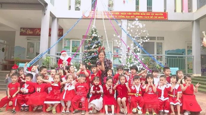 Hoạt động vui chơi sáng tạo tại Trường Mầm non Tây Nguyên