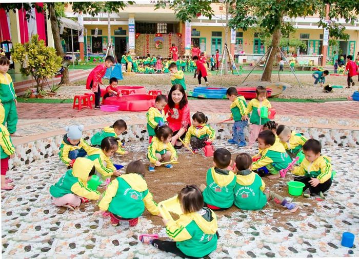 Không gian học tập đầy màu sắc và tiếng cười tại Mầm Non Hải Tây - Nơi mỗi bức ảnh đều kể một câu chuyện đẹp.