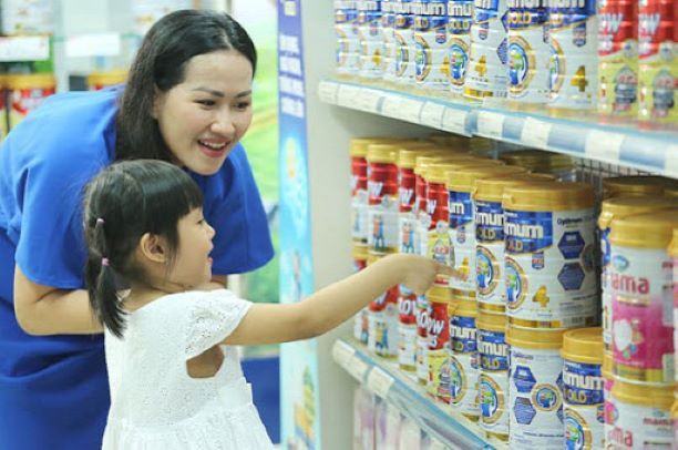 Ảnh thực tế Sữa Optimum Gold HMO 2 - Bao bì chính hãng với thông tin rõ ràng