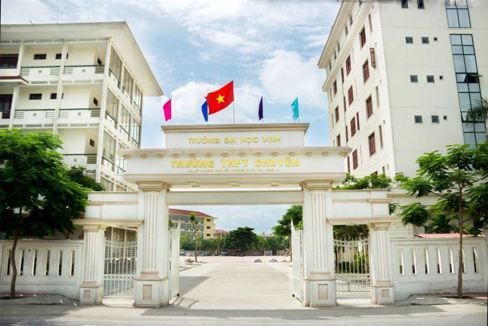Hình ảnh nổi bật về Trường THPT Chuyên Đại học Vinh