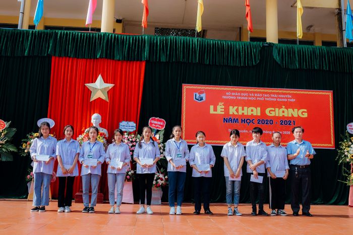 Hình ảnh ấn tượng về THPT Gang Thép