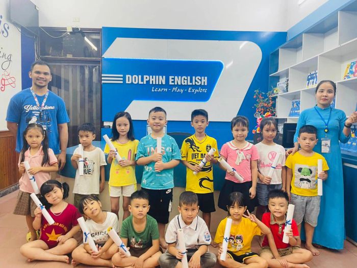 Không gian học tập hiện đại tại Dolphin English