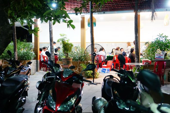Khoảnh khắc bình yên tại Quán Sáu Câu Cá Thư Giãn