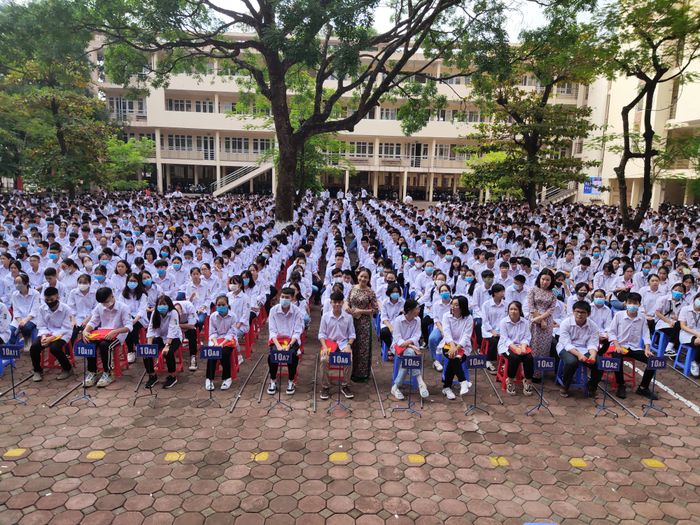 Toàn cảnh ấn tượng Trường THPT Lương Ngọc Quyến