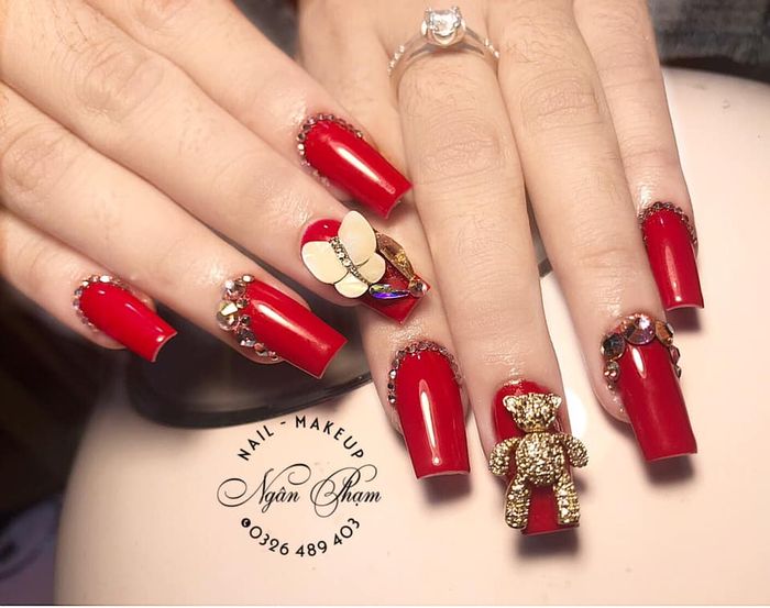 Không gian sang trọng và những bộ nail cưới lộng lẫy tại Ngân Phạm Nail