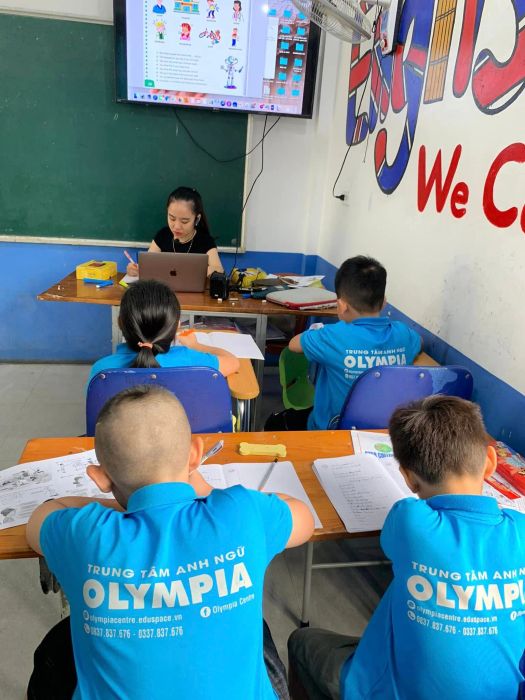 Giờ học ngoại khóa đầy hứng khởi tại Olympia Centre