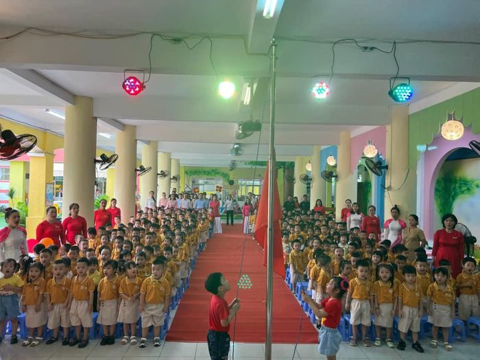 Những khoảnh khắc đáng yêu của bé tại Trường Mầm non Dạ Lan Hương