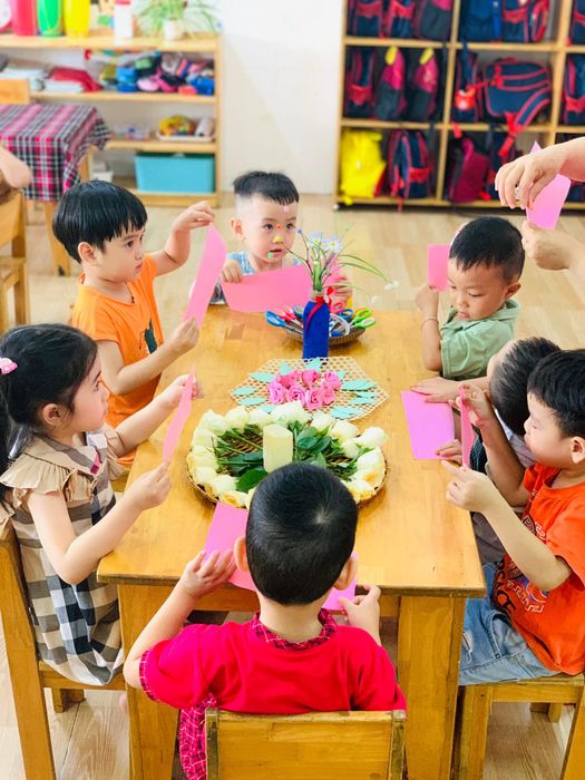 Hoạt động vui chơi của bé tại Trường Mầm non Khánh An
