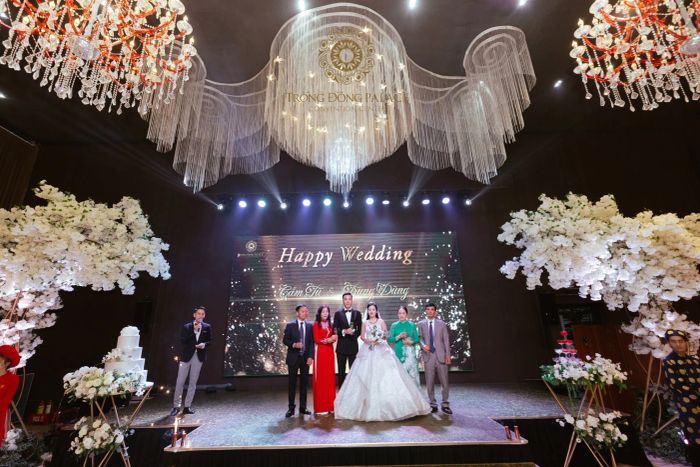Kiến trúc Châu Âu sang trọng tại Trống Đồng Palace