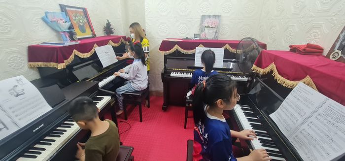 Hình ảnh lớp học piano tại Trung Tâm Nghệ Thuật David