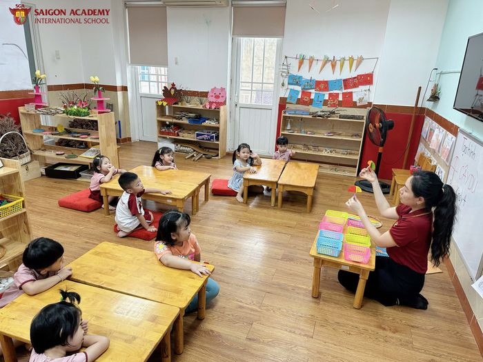 Hình ảnh khuôn viên xanh mát tại Saigon Academy