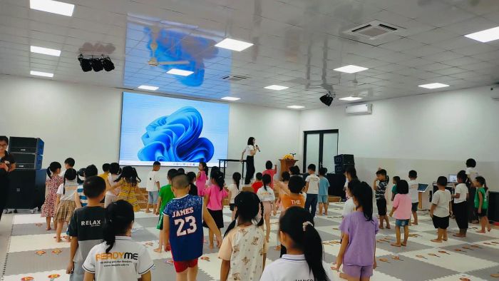 Hoạt động ngoại khóa sôi nổi tại ReadyMe English