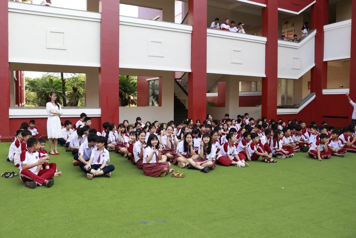 Hình ảnh lớp học chuẩn quốc tế tại Hoàng Việt