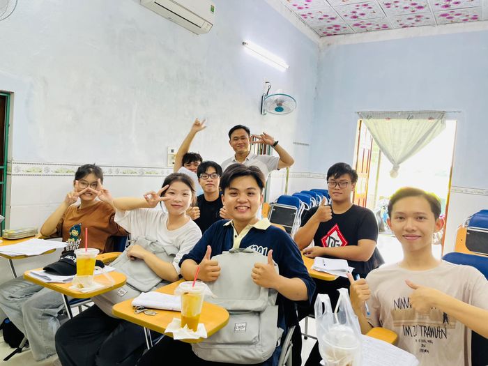 Trung Tâm Luyện Thi Tâm Giáo - Toán - Vật Lý ảnh 1