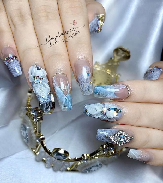 Hình ảnh không gian học tập hiện đại tại Huyền Nail