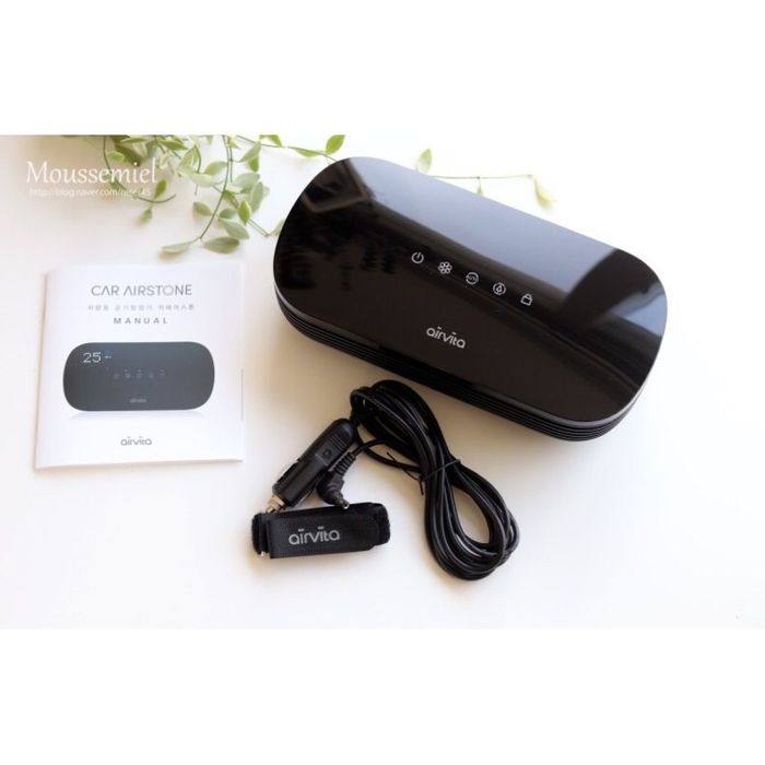Hình ảnh thực tế Airvita Car Airstone - Góc vận hành trong xe