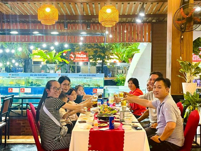 Không gian ấn tượng tại Quán Mộc CN2