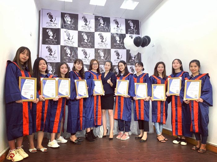Hình ảnh thành phẩm nail từ học viên Lik Gấu
