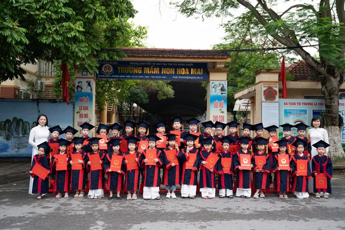 Hình ảnh 1: Trường Mầm non Hoa Mai - Ngôi trường rực rỡ sắc màu tuổi thơ