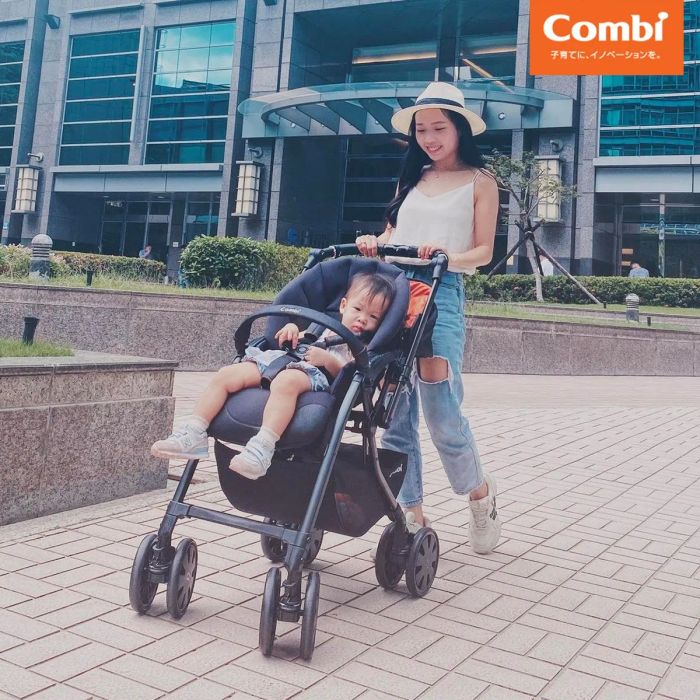 Hình ảnh xe đẩy Combi thiết kế tinh tế
