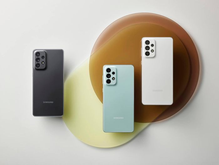 Không gian trưng bày hiện đại tại Hoàng Nam Mobile