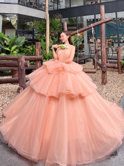 Với An Nguyen Bridal, mọi cô dâu đều có thể tìm thấy chiếc váy cưới hoàn hảo, giúp bạn trở thành phiên bản đẹp nhất của chính mình trong ngày cưới. Hãy đến và để An Nguyen Bridal giúp bạn thực hiện những ước mơ về một đám cưới trọn vẹn.