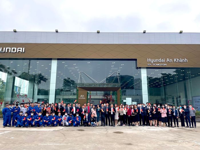 Không gian showroom sang trọng tại Hyundai An Khánh