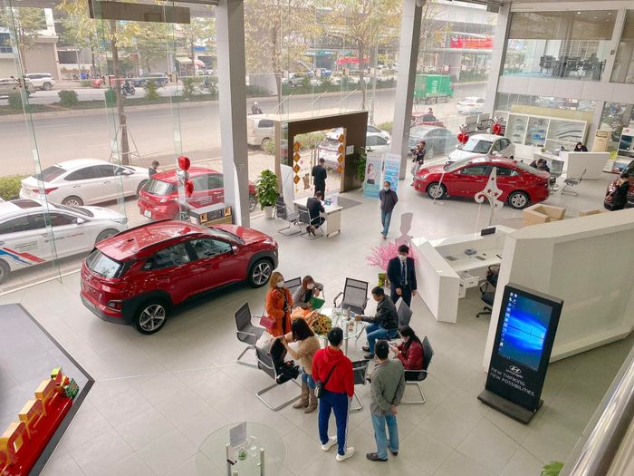Không gian trưng bày đẳng cấp tại Hyundai Phạm Văn Đồng