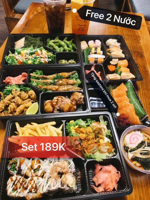 Trải nghiệm buffet sushi tại Kunimoto