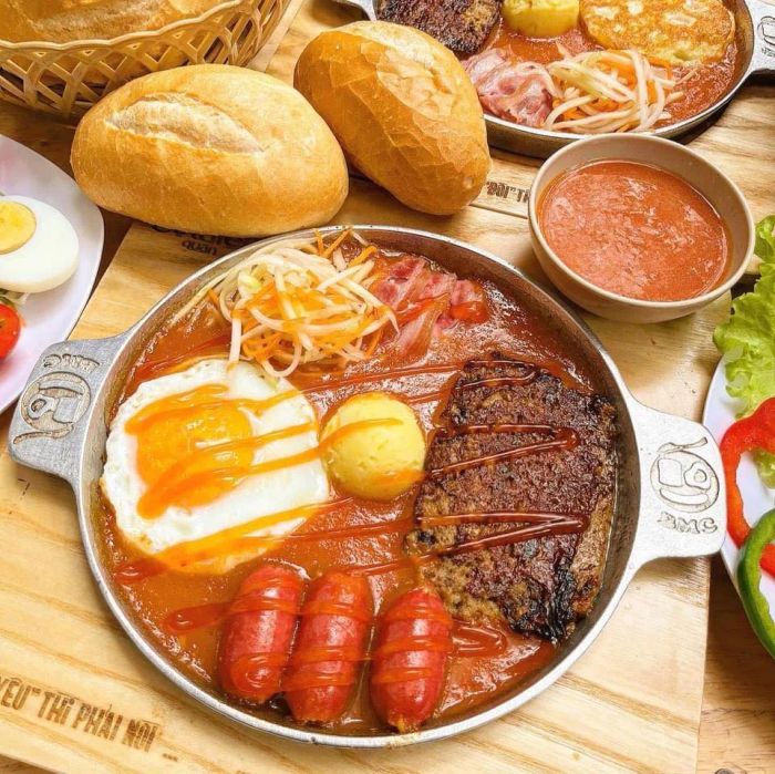 Hình ảnh Bánh Mỳ Chảo Cột Điện - Món ngon đánh thức vị giác