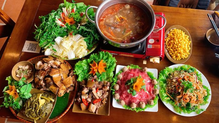 Không gian ấm cúng tại Nhà Hàng Bánh Việt - Nơi lưu giữ hồn quê Việt