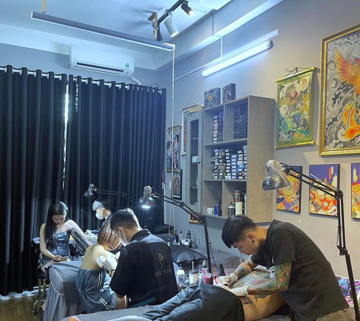 Không gian sáng tạo đầy cảm hứng tại Đức Anh Tattoo & Piercing