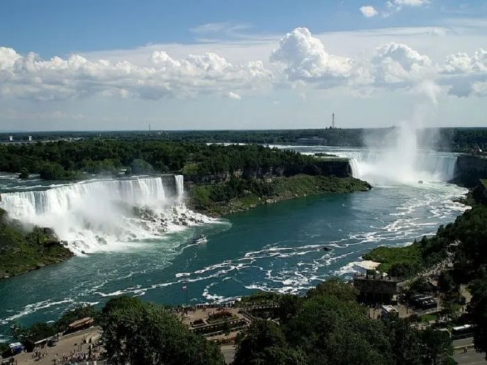 Bãi biển Canada - Nơi thiên nhiên phô diễn vẻ đẹp nguyên sơ