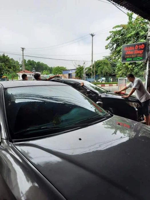 Không gian làm việc chuyên nghiệp tại Garage Ôtô Sáu Huy