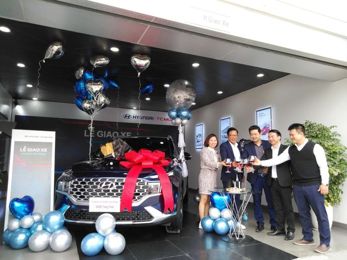 Showroom Hyundai Giải Phóng với đầy đủ các dòng xe mới nhất
