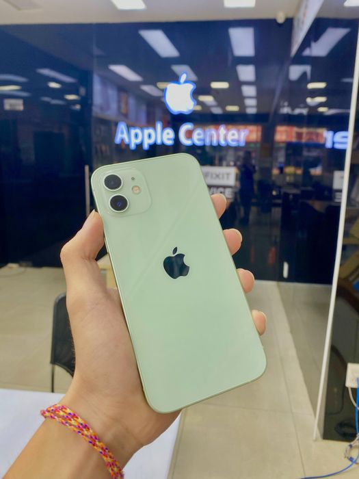 [Hình ảnh] Apple Center - Quầy trưng bày phụ kiện Apple chính hãng