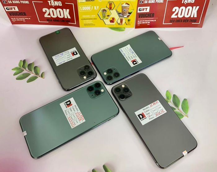 Không gian trải nghiệm sản phẩm hiện đại tại Đà Nẵng Phone
