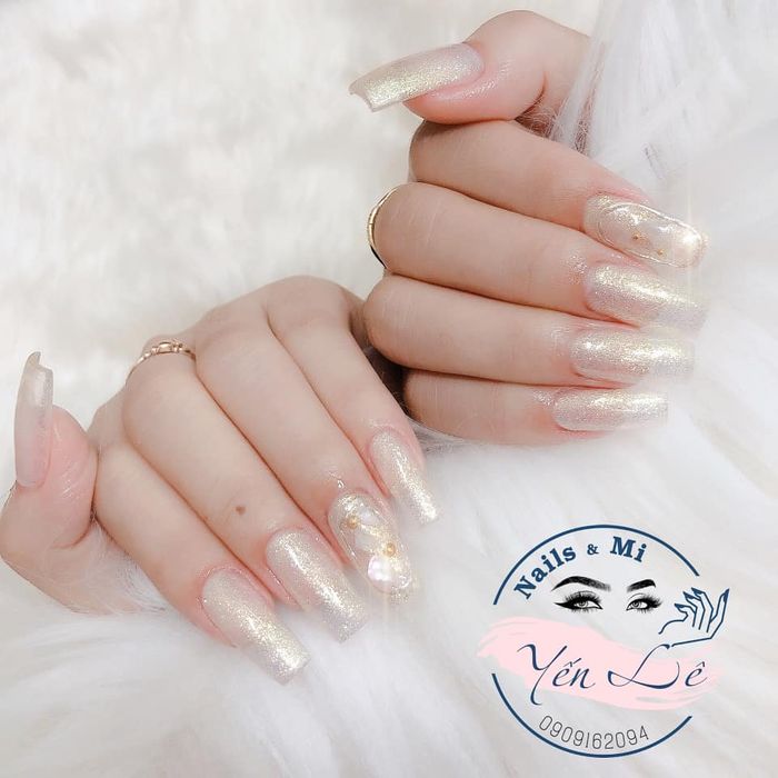 Hình ảnh tiệm nail Yến Lê đầy nghệ thuật