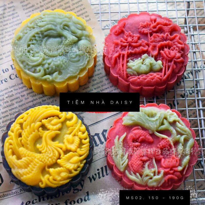 Bộ sưu tập bánh Trung thu đa sắc màu tại Daisy Bakery