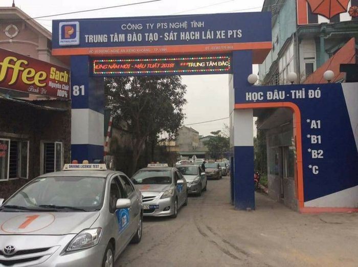 Trung tâm đào tạo và sát hạch lái xe PTS - hình ảnh 1