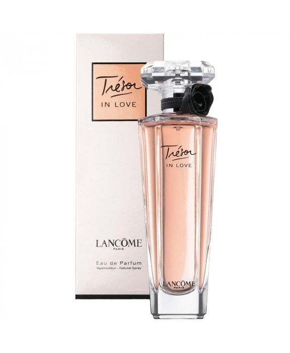 Hình ảnh tinh tế chai nước hoa Lancôme - Biểu tượng nữ tính Pháp