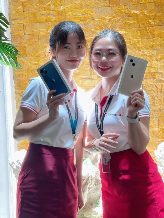 Di Động Việt - Trải nghiệm mua sắm cùng chuyên gia công nghệ