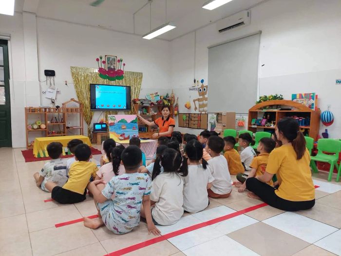 Ảnh 2: Trường Mầm non Thị trấn Phùng - Góc nhìn sinh động về các hoạt động ngoại khóa và khu vui chơi sáng tạo dành cho các bé