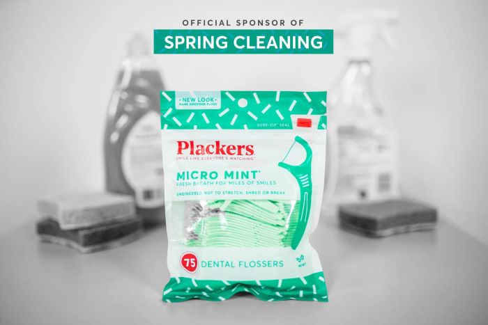 Hình ảnh thực tế tăm chỉ Plackers Micro Mint