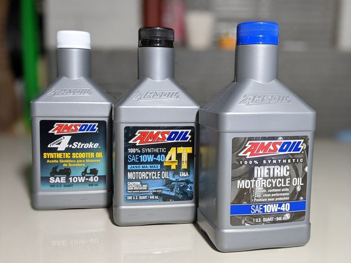 Hình ảnh dầu nhớt Amsoil chính hãng (ảnh 2)