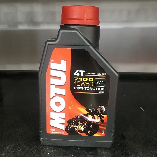 Hình ảnh dầu nhớt Motul chính hãng