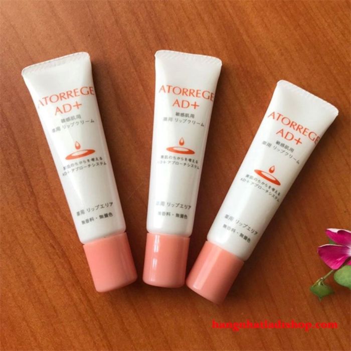 Hình ảnh thực tế Kem dưỡng môi Atorrege AD+ Medicated Lip Area phiên bản 2