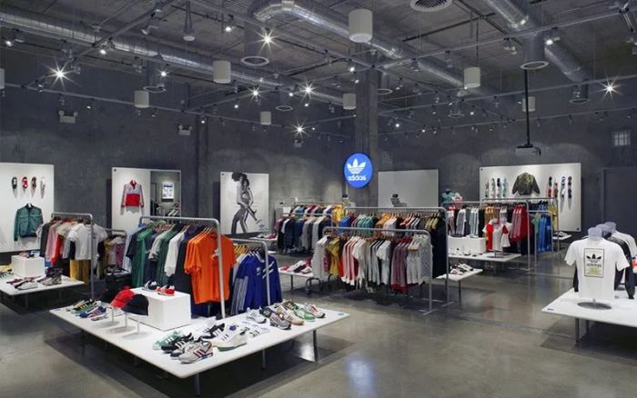 Không gian trưng bày ấn tượng tại adidas Store